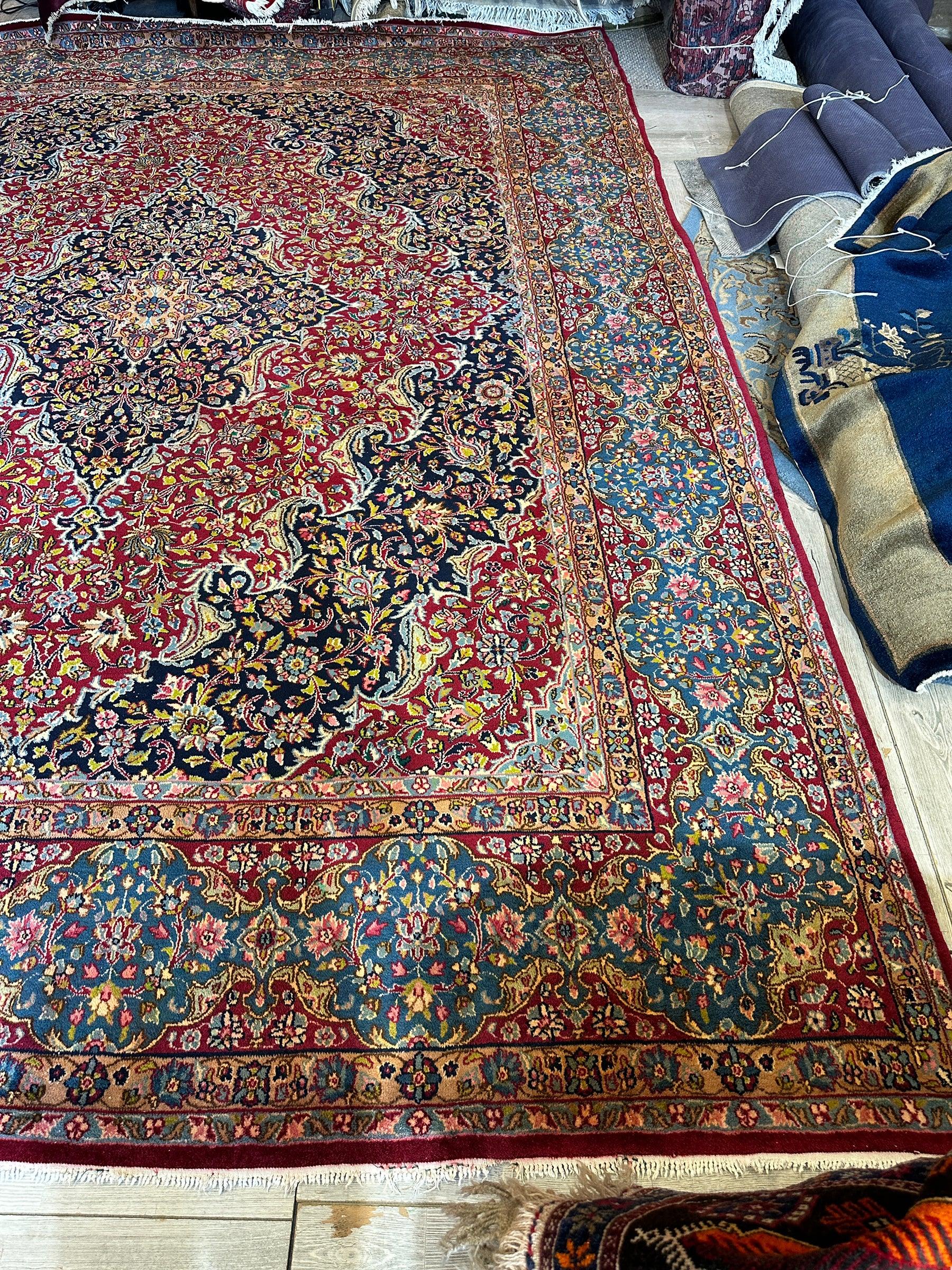 Exquisite Persian Vintage Medalian Rug 10 x 13 - Image 5