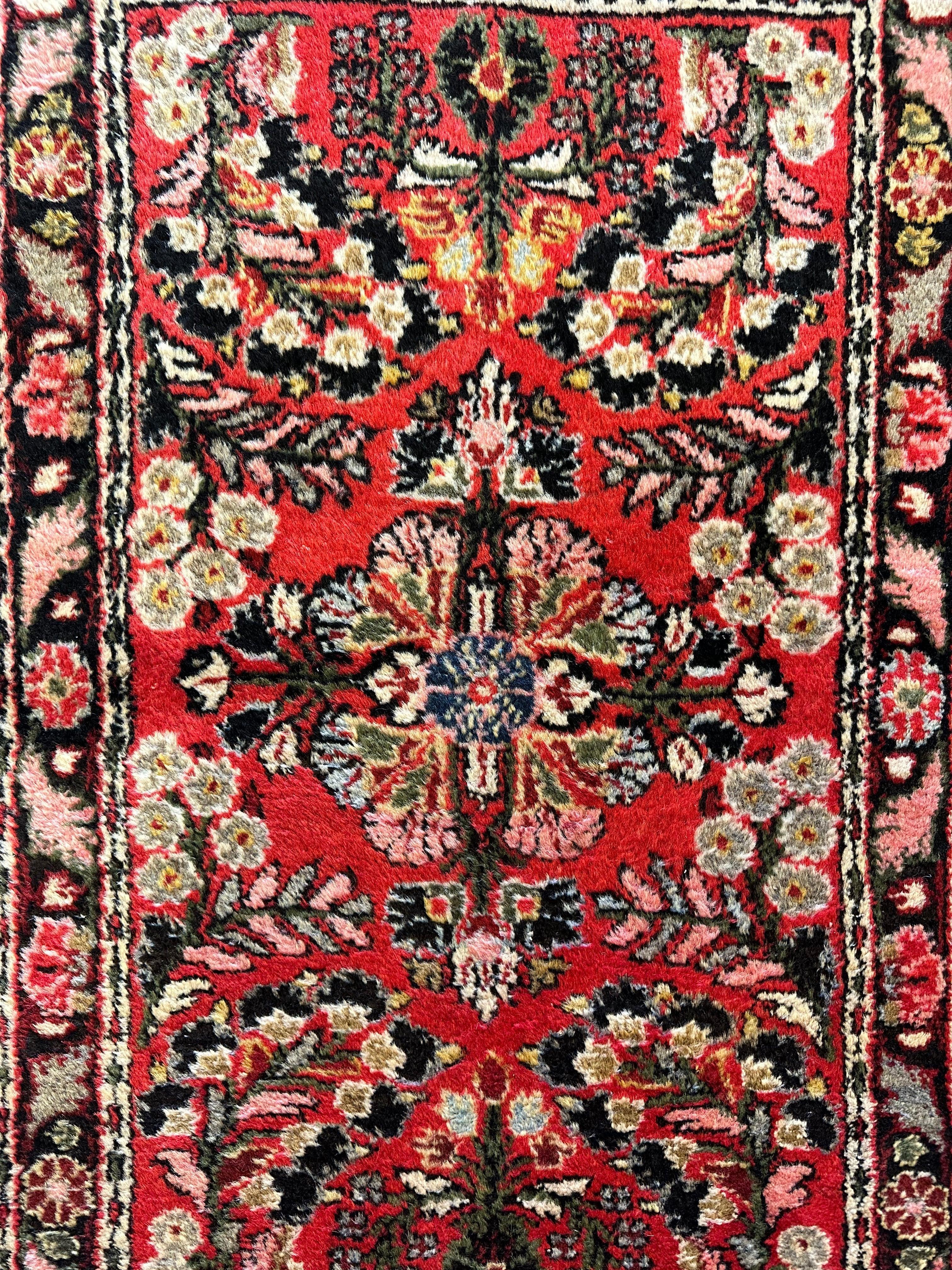 Exquisite Small Sarouk Rug 1'10''x3 Ft - Image 3