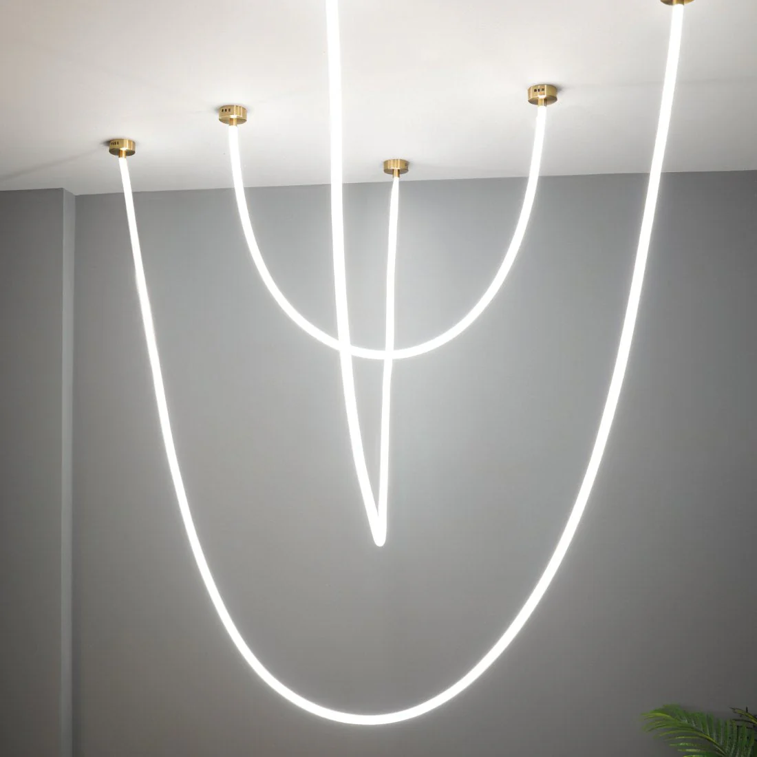 Filo Chandelier - Image 19