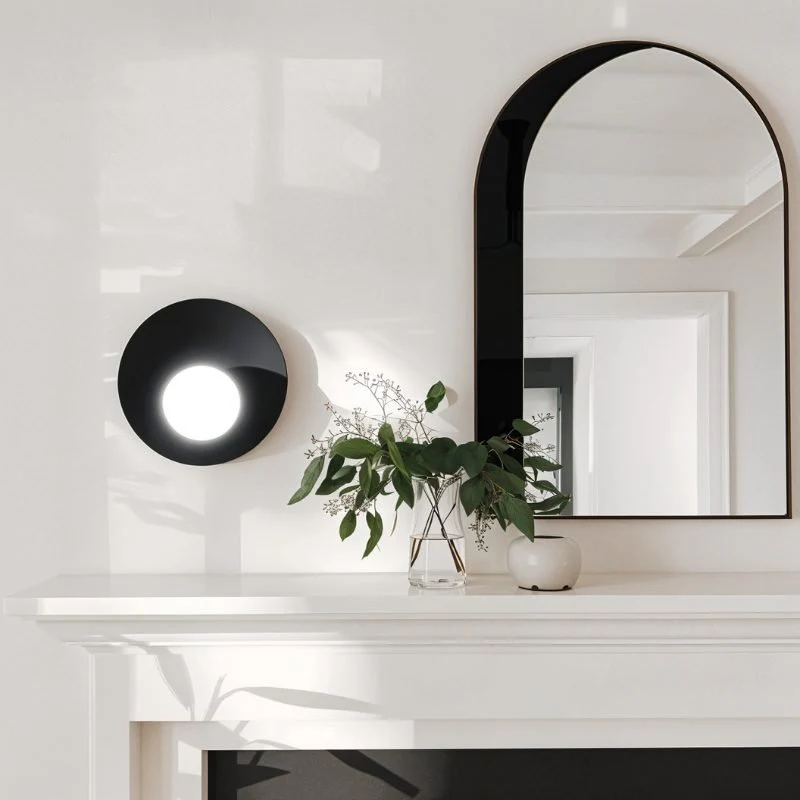 Griffin Wall Lamp - Image 6