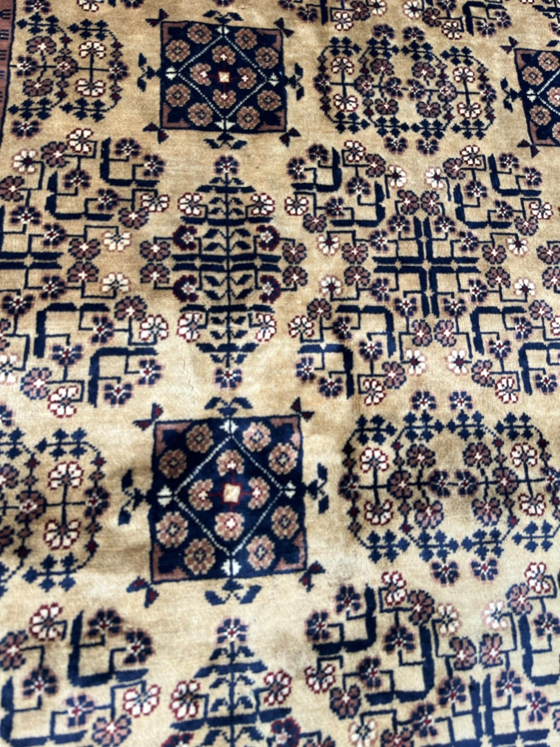 Hand-Knotted Afghan Bukhara Rug 8'4" x 11'10" - Wool, Geometric Patterns - Image 4