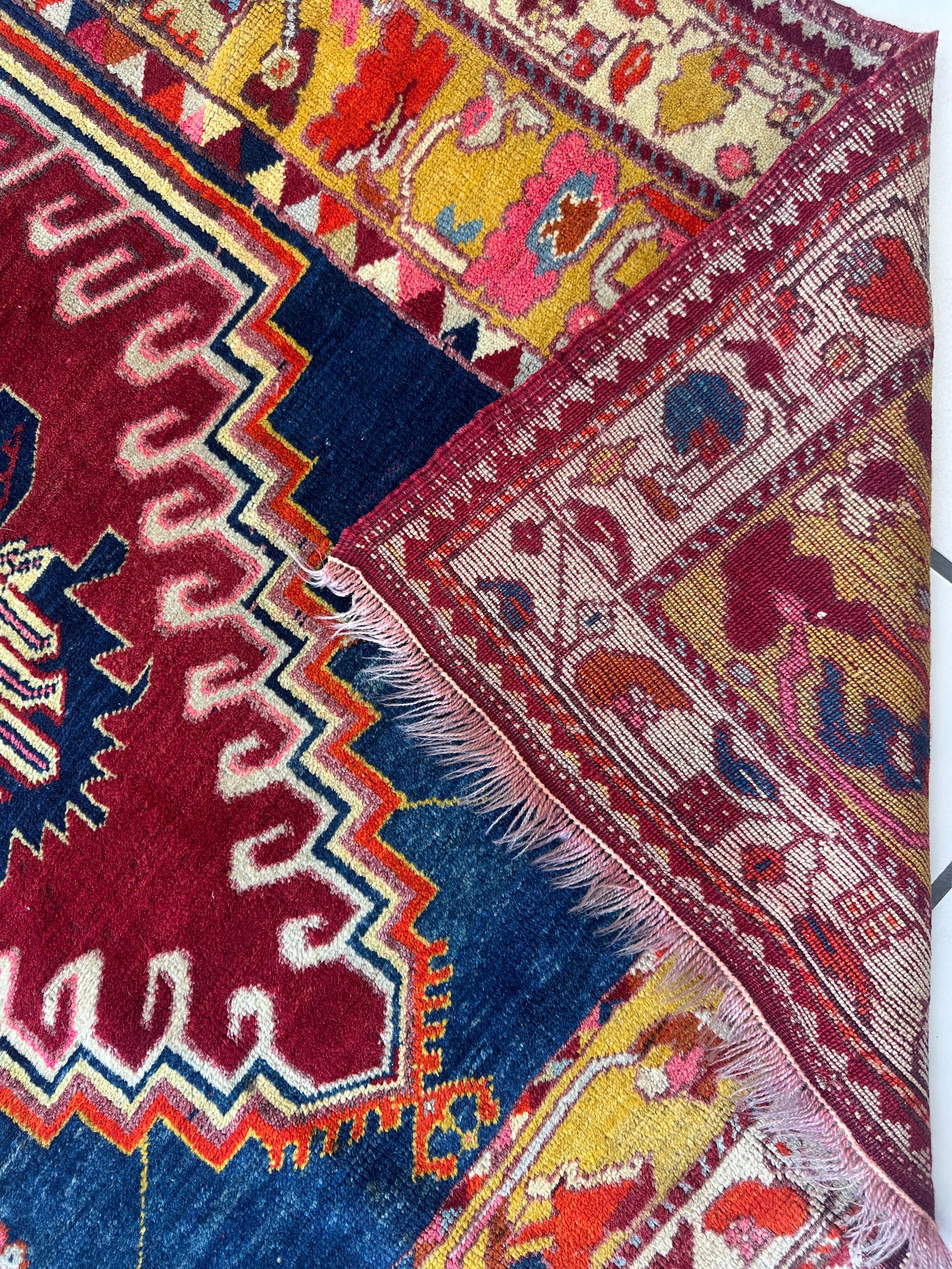 Hand-Knotted Antique Turkish Melas Wool Rug – 4'3" x 5'11" – Vibrant Geometric Motifs - Image 13