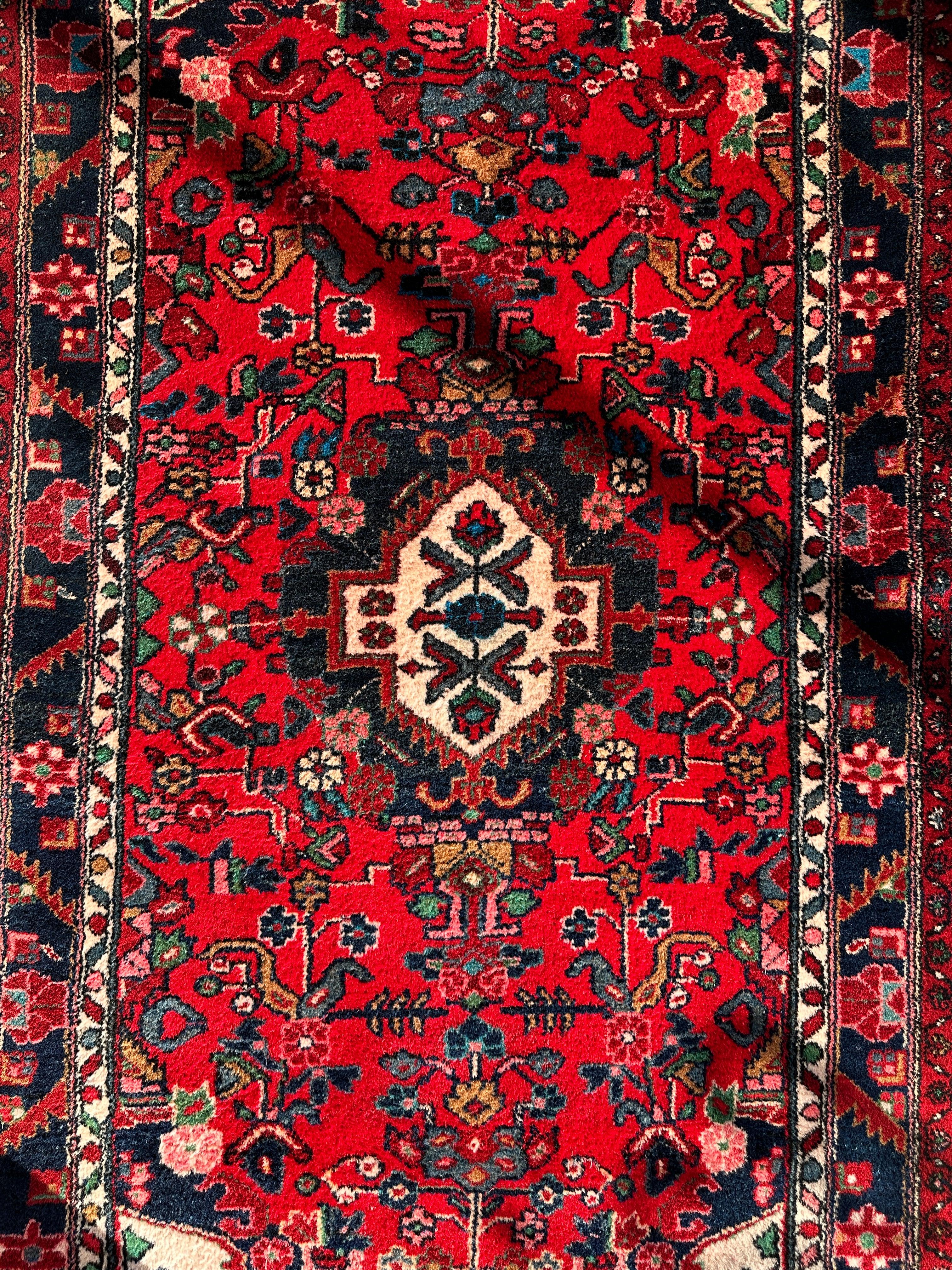 Hand-knotted Persian Hamadan wool Rug 3’8” x 6’4” - Image 5