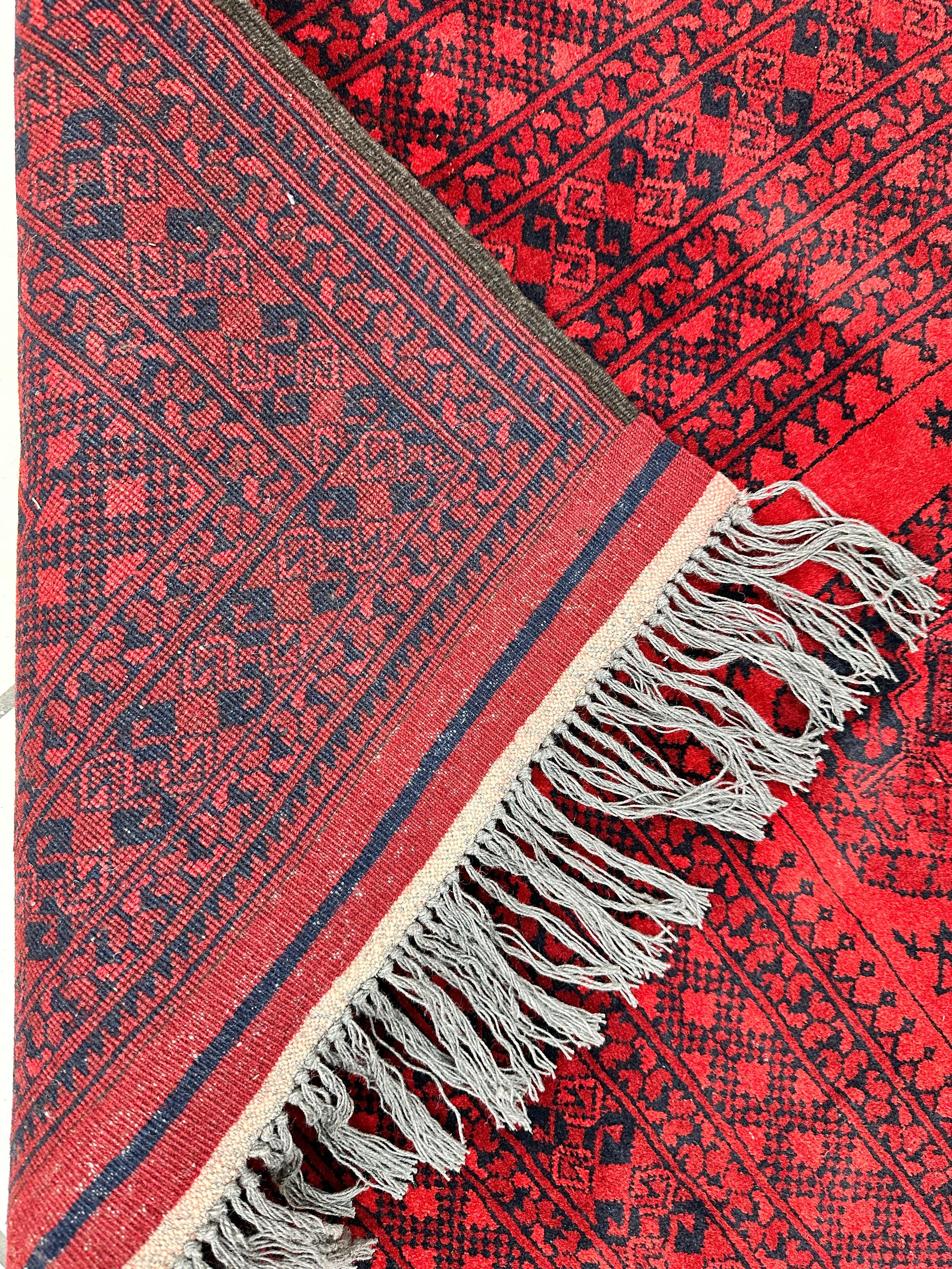 Hand-Knotted Turkoman Ersari Wool Rug – 6’7” x 9’6” – Rich Red Tones, Geometric Design - Image 5