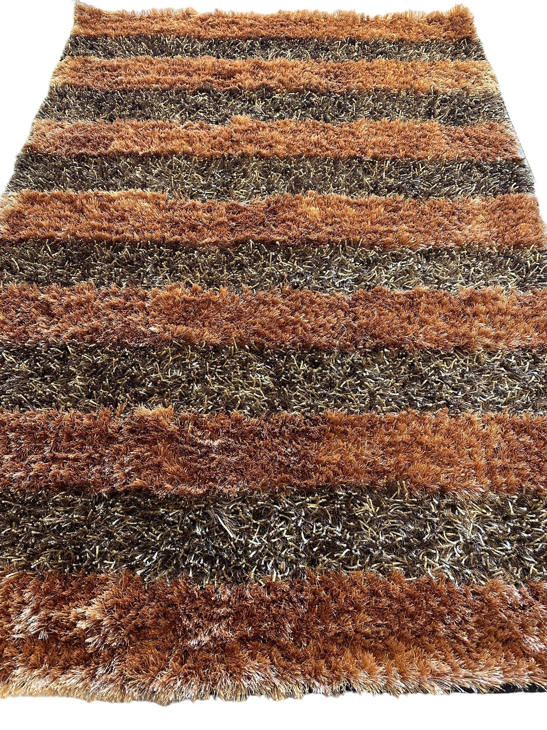Handwoven Multi-Tone 2” Shag Rug 4 x 6 - Image 2