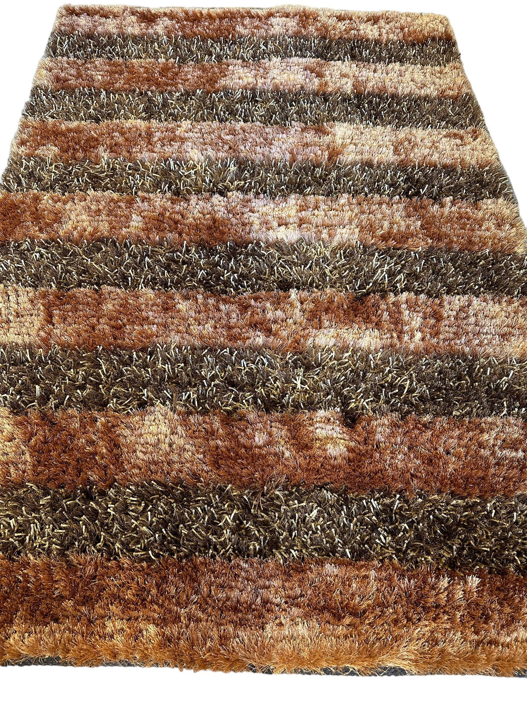 Handwoven Multi-Tone 2” Shag Rug 4 x 6 - Image 3