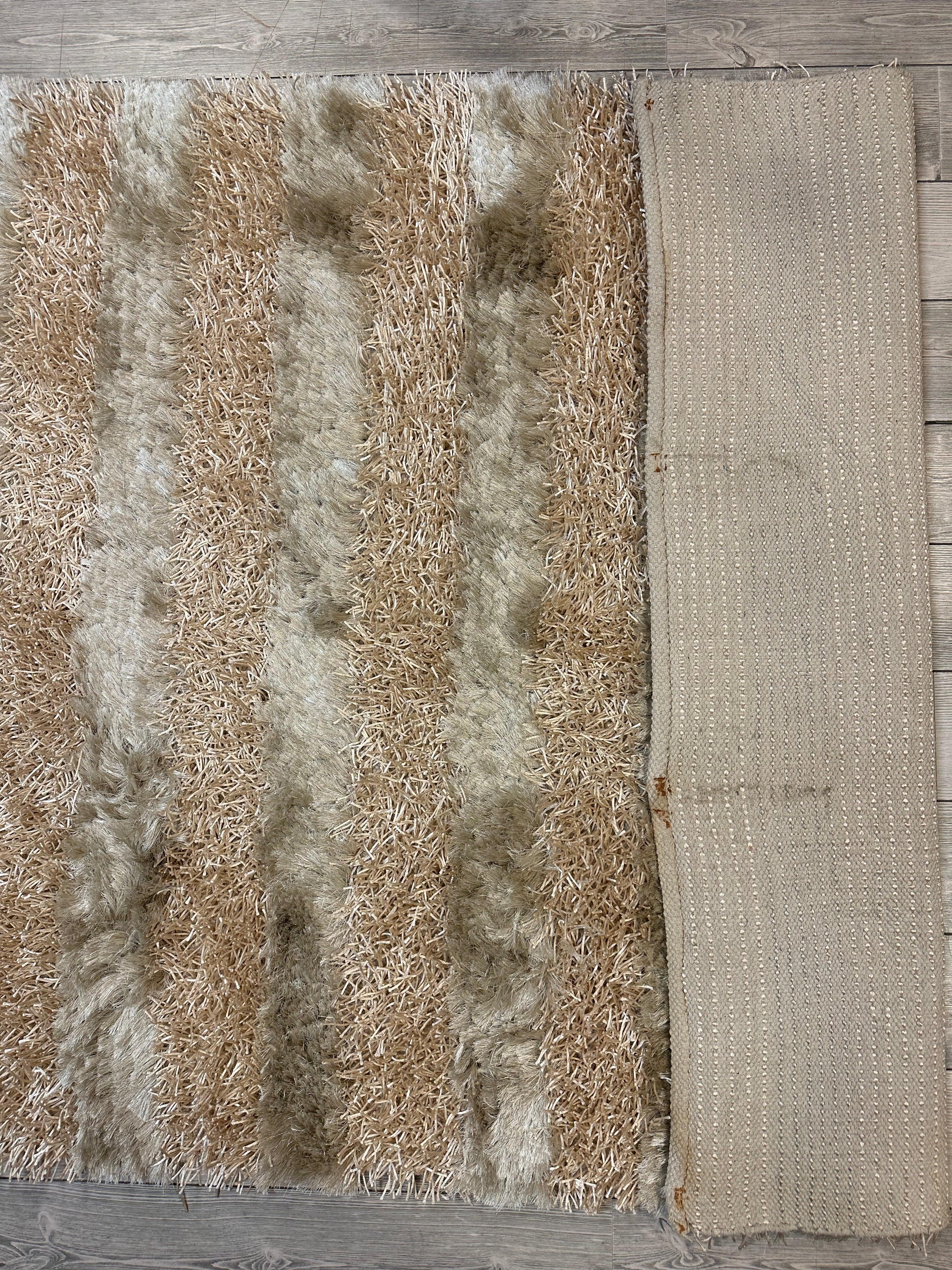 Handwoven Multi-Tone Shag Rug 5' x 6'7” - Image 2