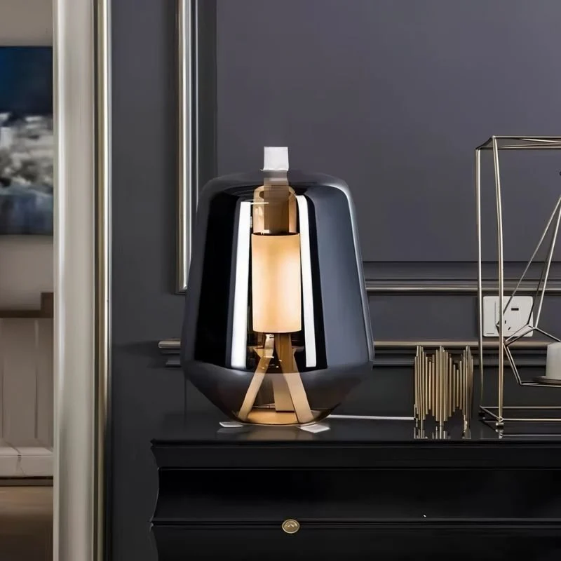 Heidr Table Lamp