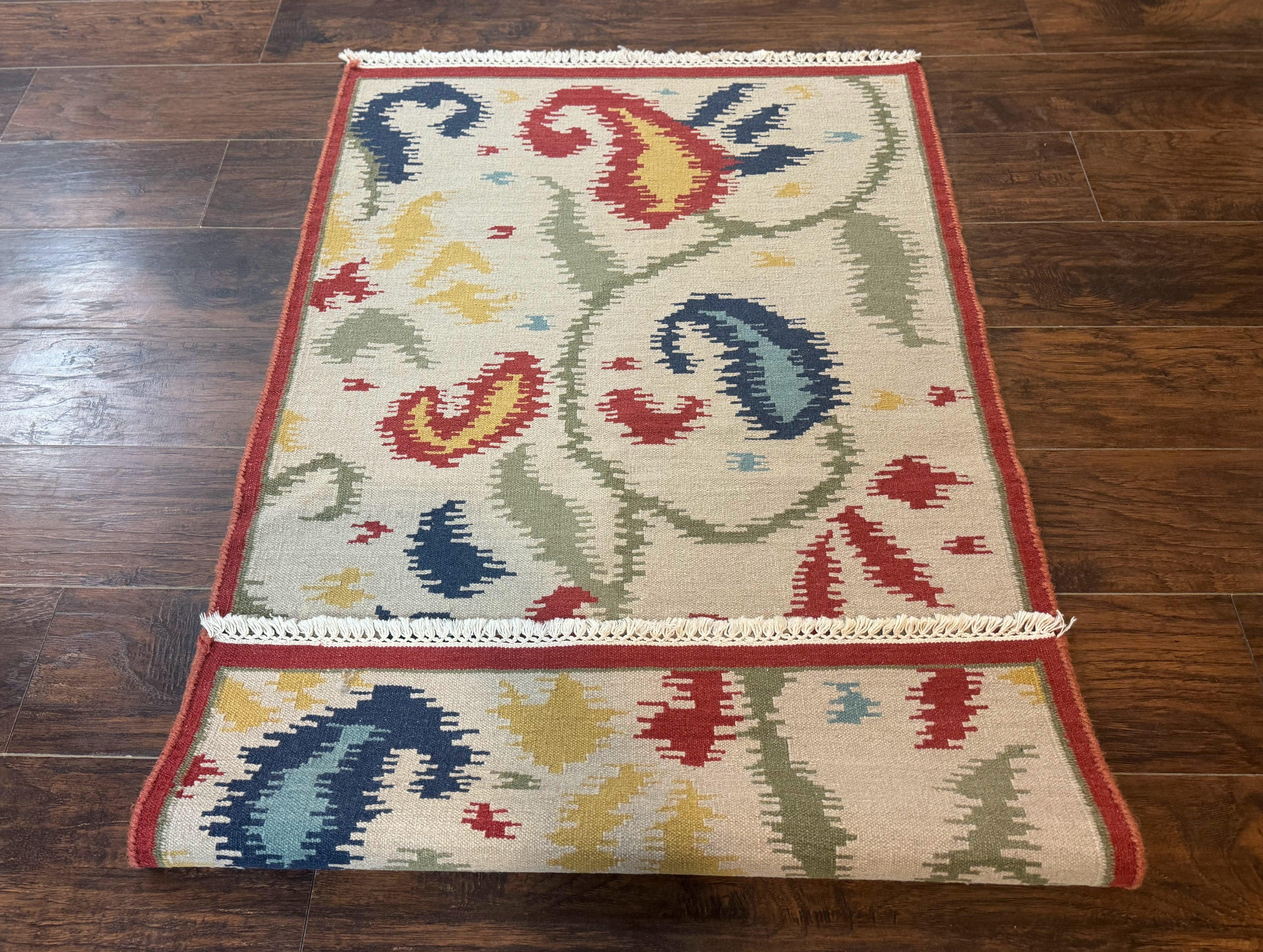 Indian Kilim Flatweave Rug 3x5, Abstract, Beige and Multicolor Flowers, Handmade - Image 7