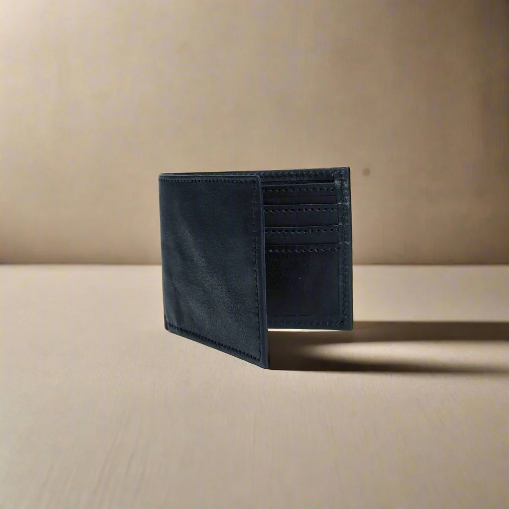 Juan Carlos | Men's Bifold Wallet - Image 3
