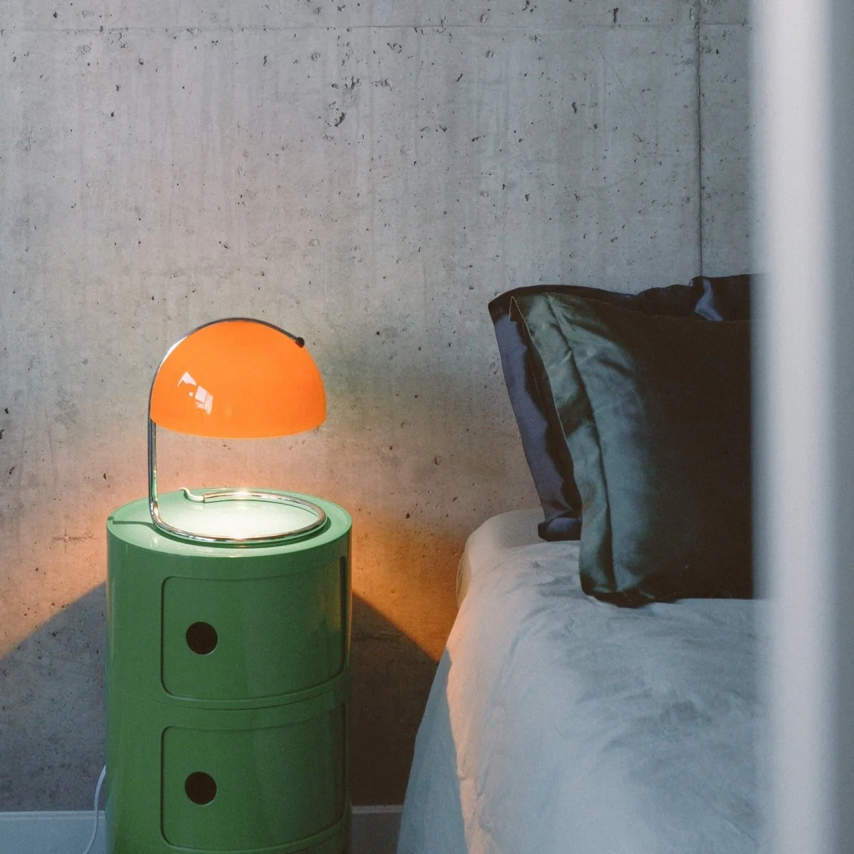 Kranos Table Lamp - Image 5