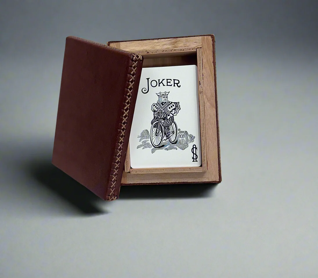 La Reina | Playing Card Box - Image 3