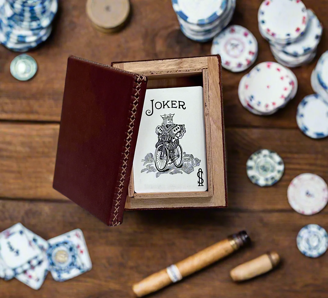 La Reina | Playing Card Box - Image 4