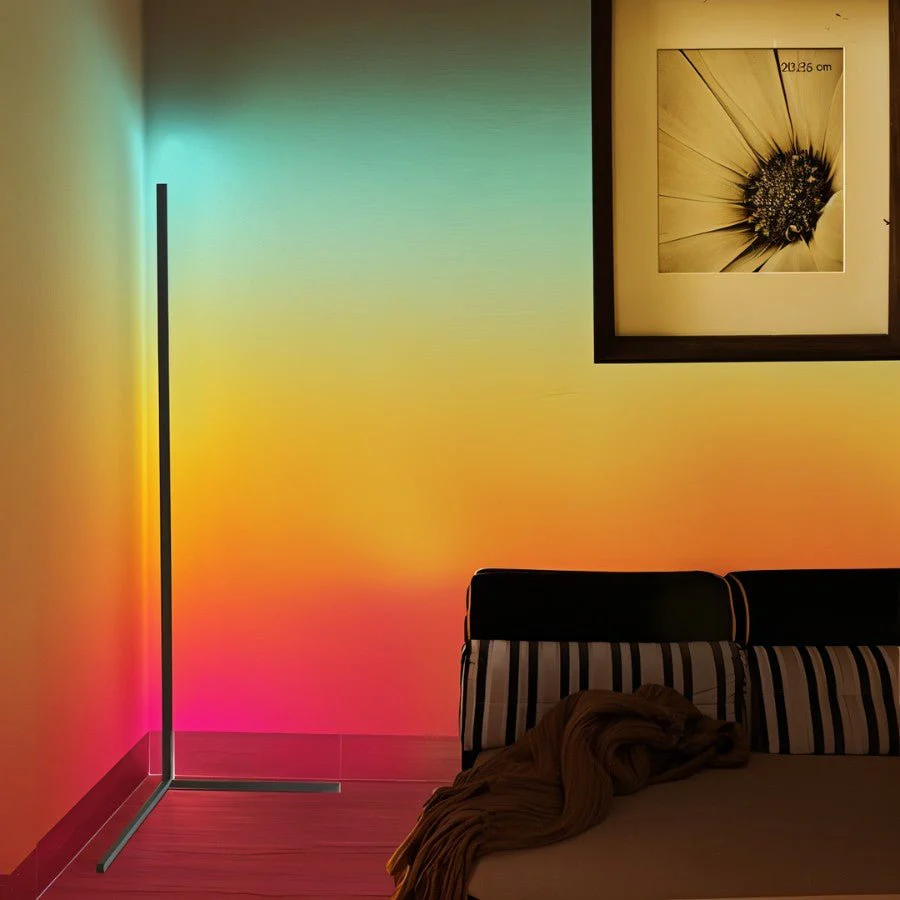 Linear Floor Lamp - Image 3