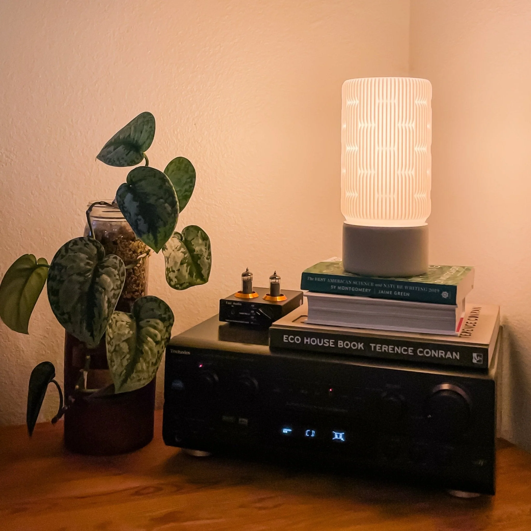 Liunk Table Lamp - Image 10