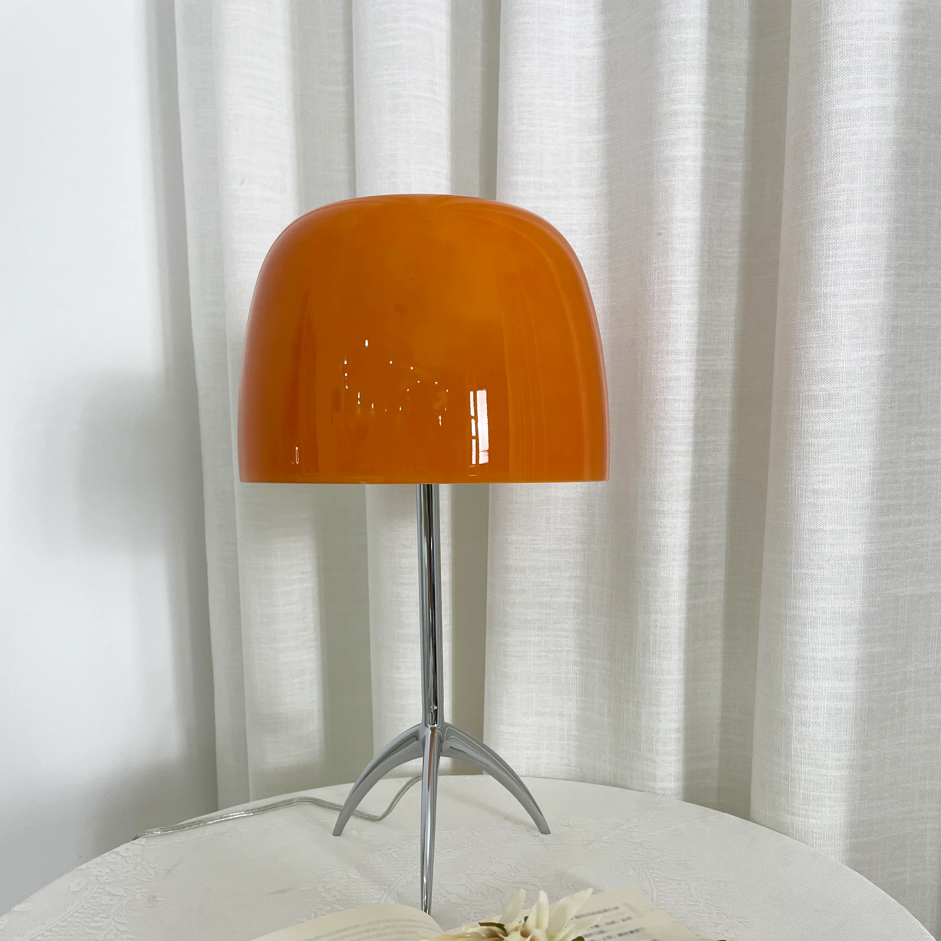 Lumiere Glass Table Lamp - Image 23