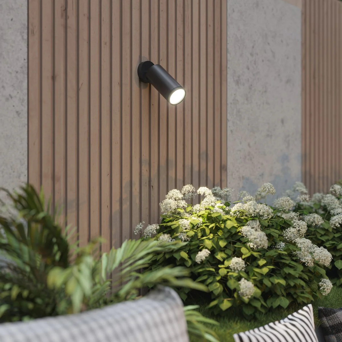 Luxa Outdoor Spotlight - Image 4