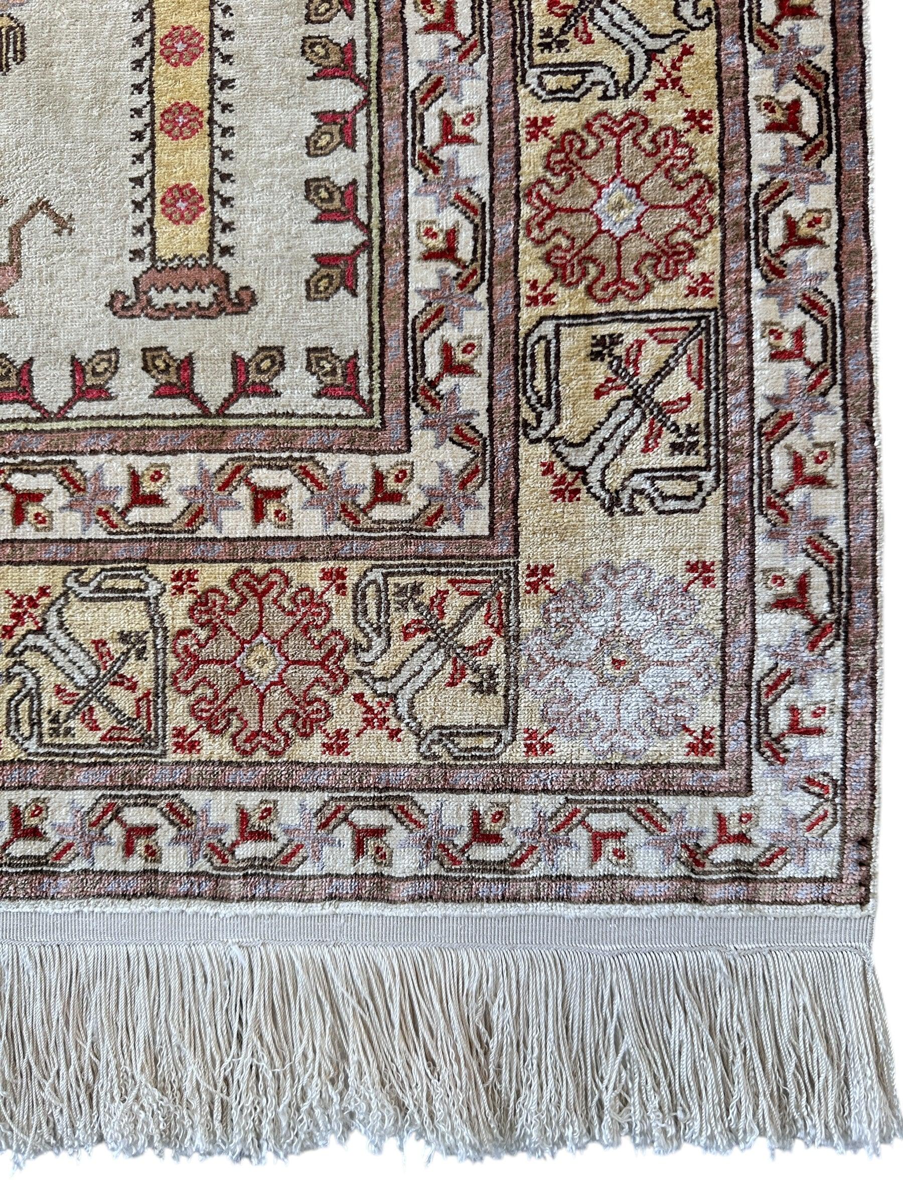 Luxurious Hand-Knotted Pure Silk Turkish Kayseri Rug – Intricate Floral & Geometric Design, 2’2” x 3’ - Image 3