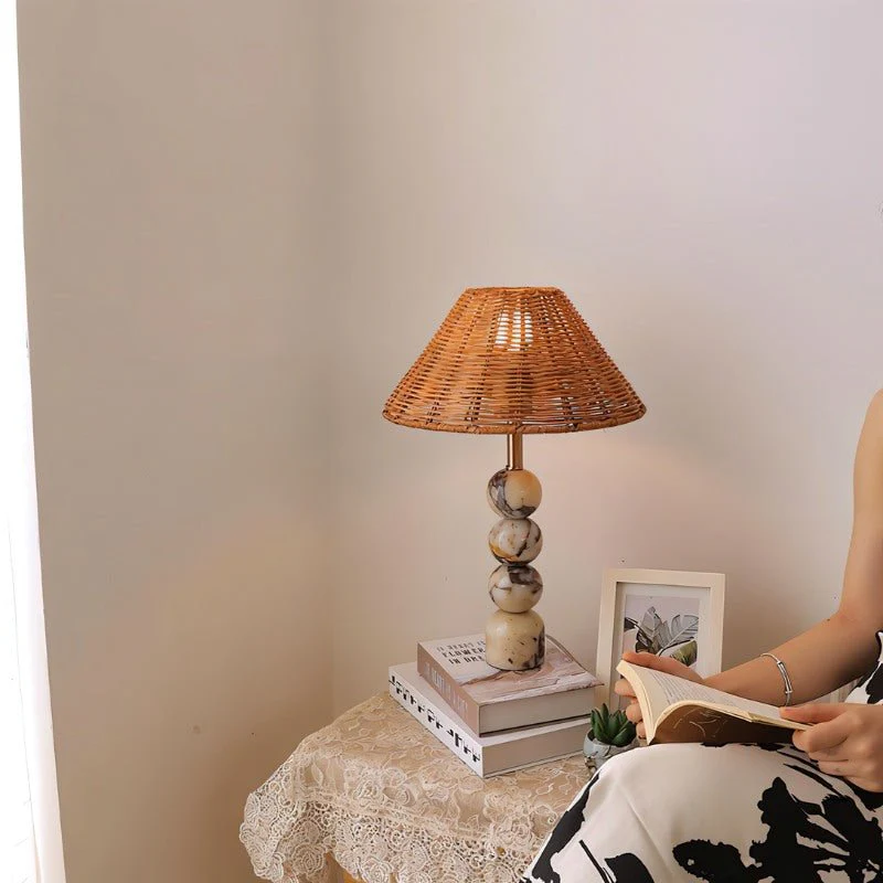 Malyin Table Lamp - Image 3