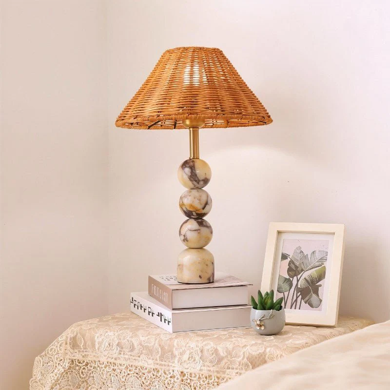Malyin Table Lamp - Image 4