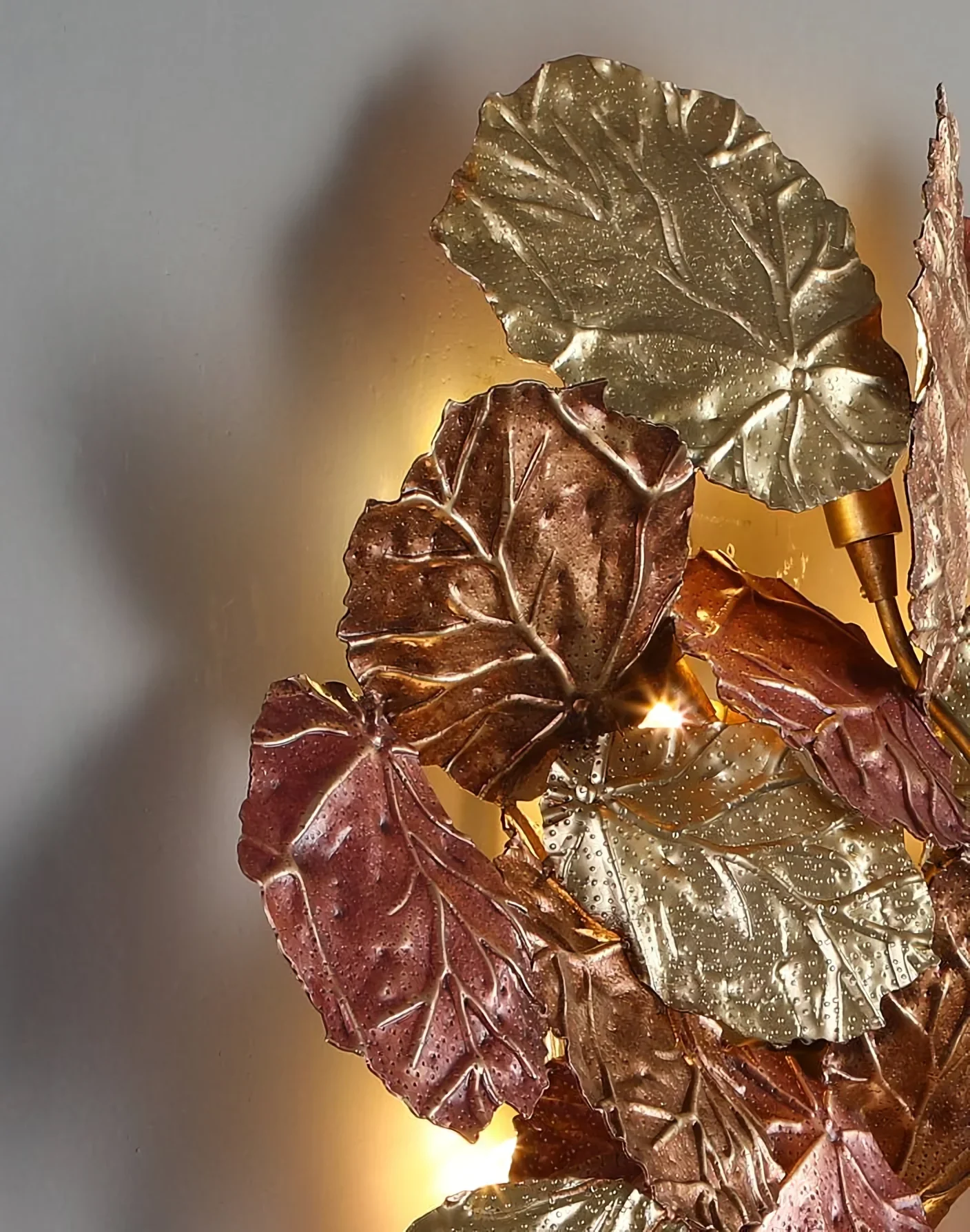 Maple Leaf Creative Wall Lamp - Image 8