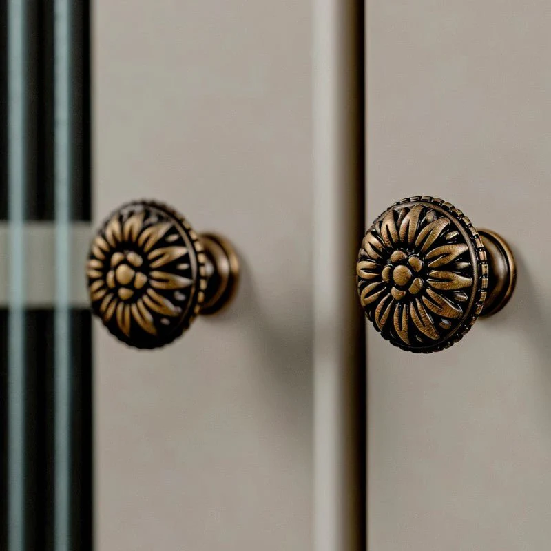 Nago Knob - Image 3