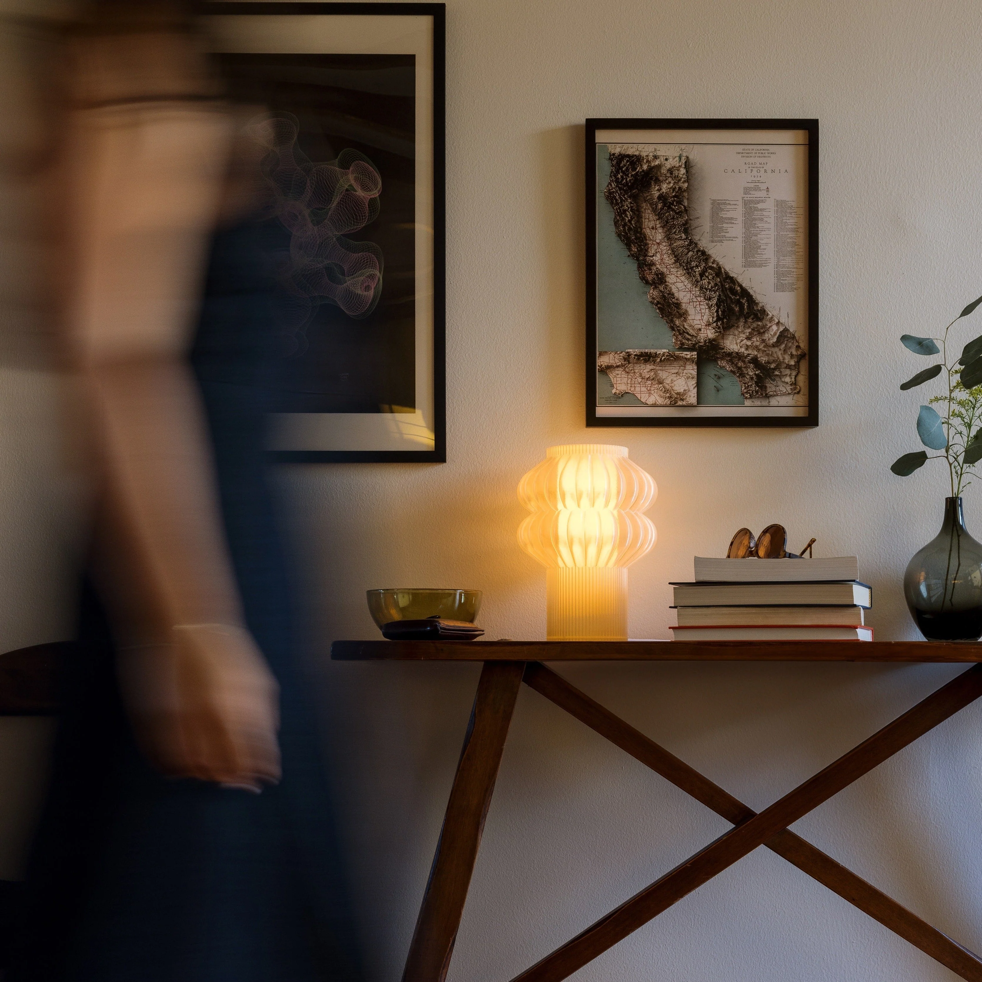 Oppi Table Lamp - Image 3