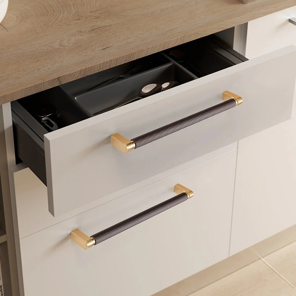 Orda Pull Bar - Image 3