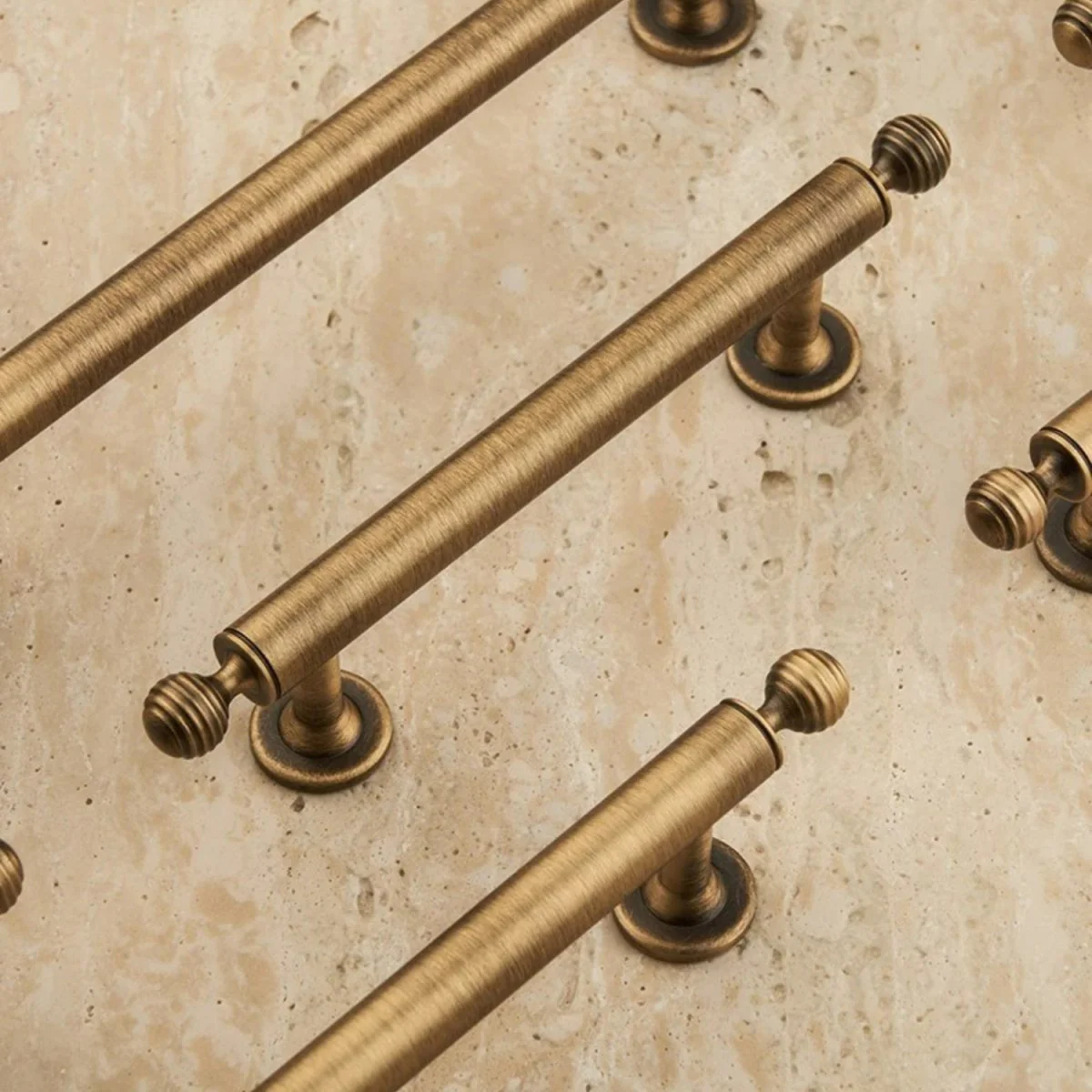 Orgil Knob & Pull Bar - Image 10