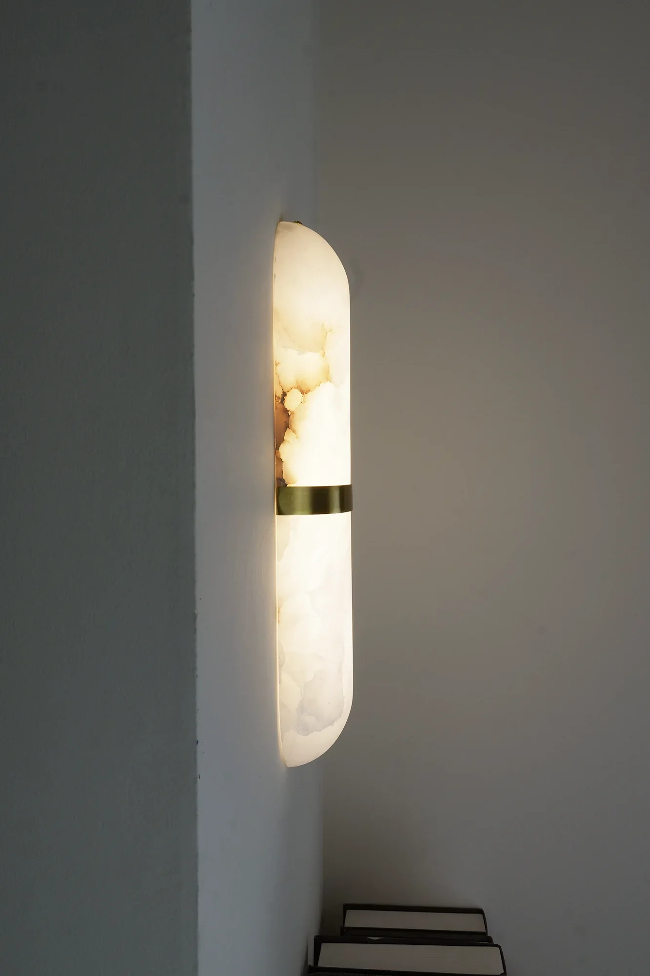 Oval Alabaster Semi Circular Wall Lamp - Image 15