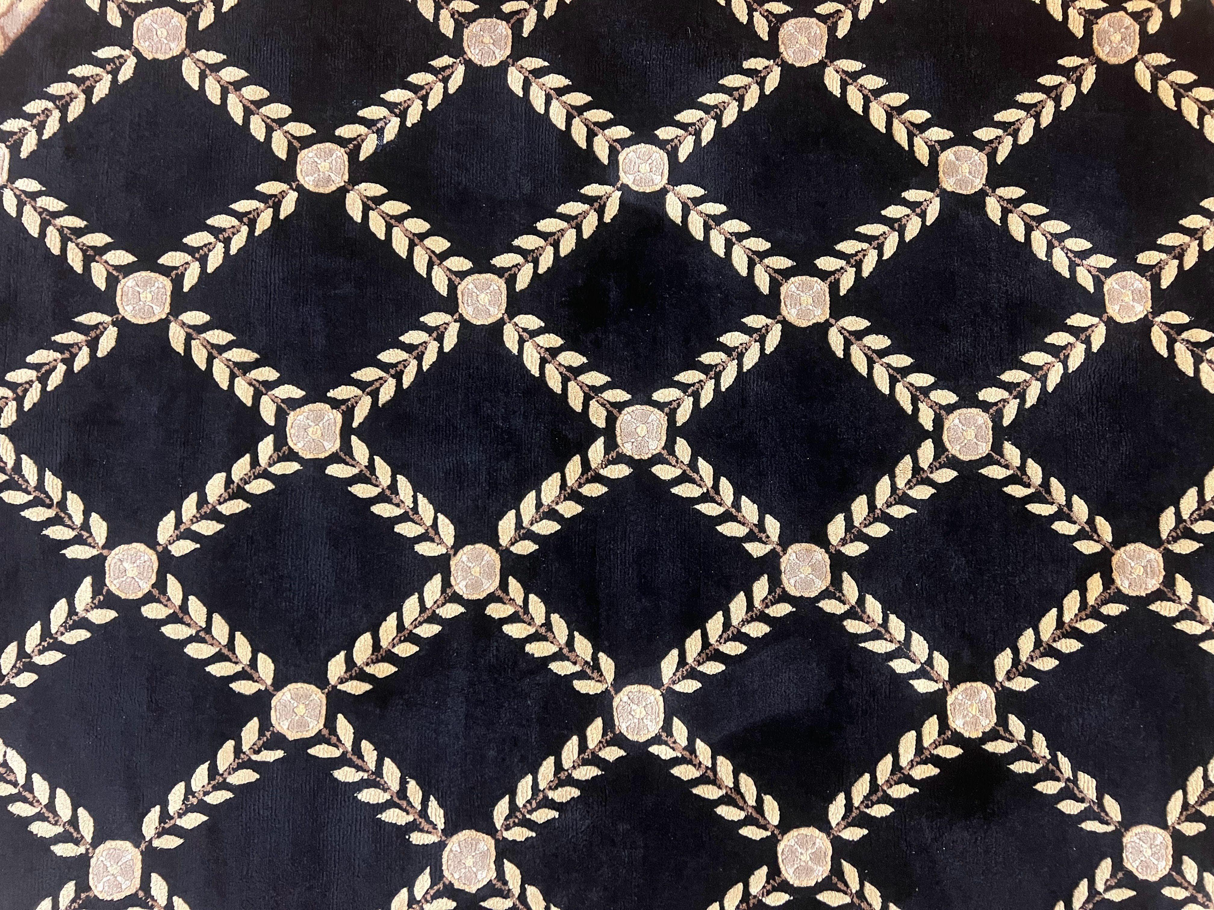 Oval Tibetan Rug 8x10, French Aubusson Design, Wool Handmade Vintage Carpet, Black & Beige, Soft Wool Pile - Image 4