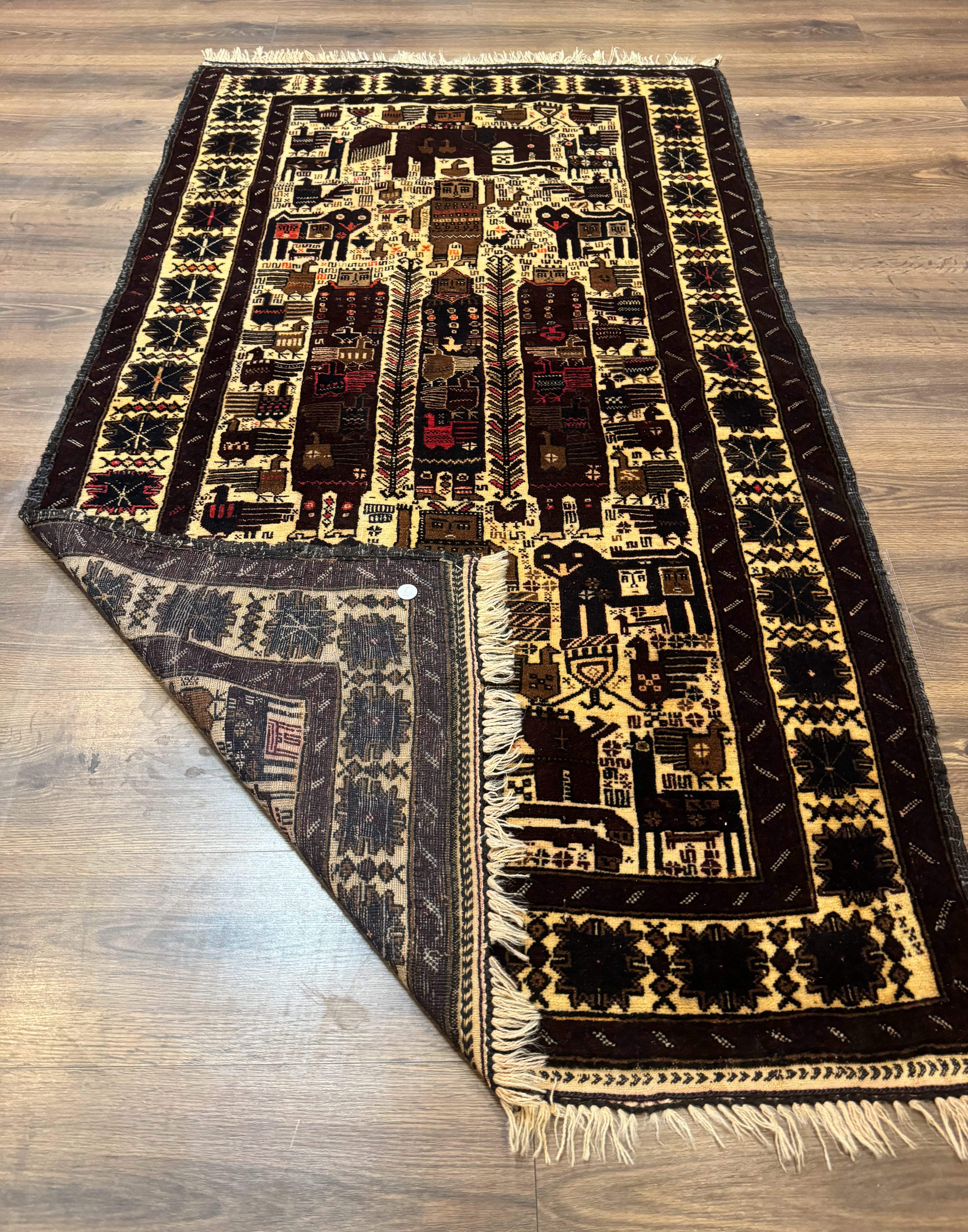 Persian Baluch Tribal Rug 4x6, Human and Bird Pictorials, Vintage, Wool, Collectible - Image 11