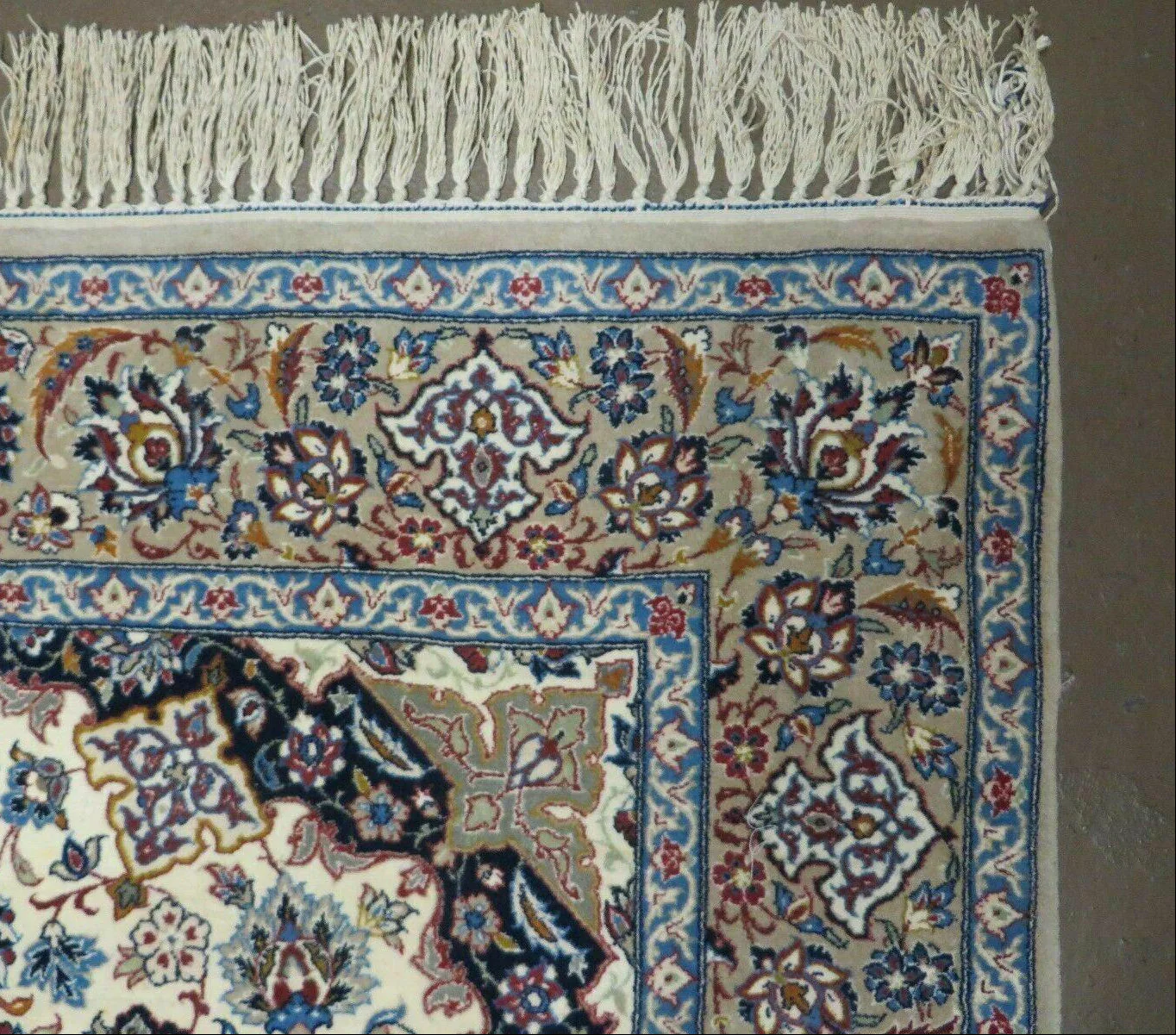 Persian Isfahan Rug 3x6, Fine 650 KPSI, Hand Knotted, Ivory - Image 7