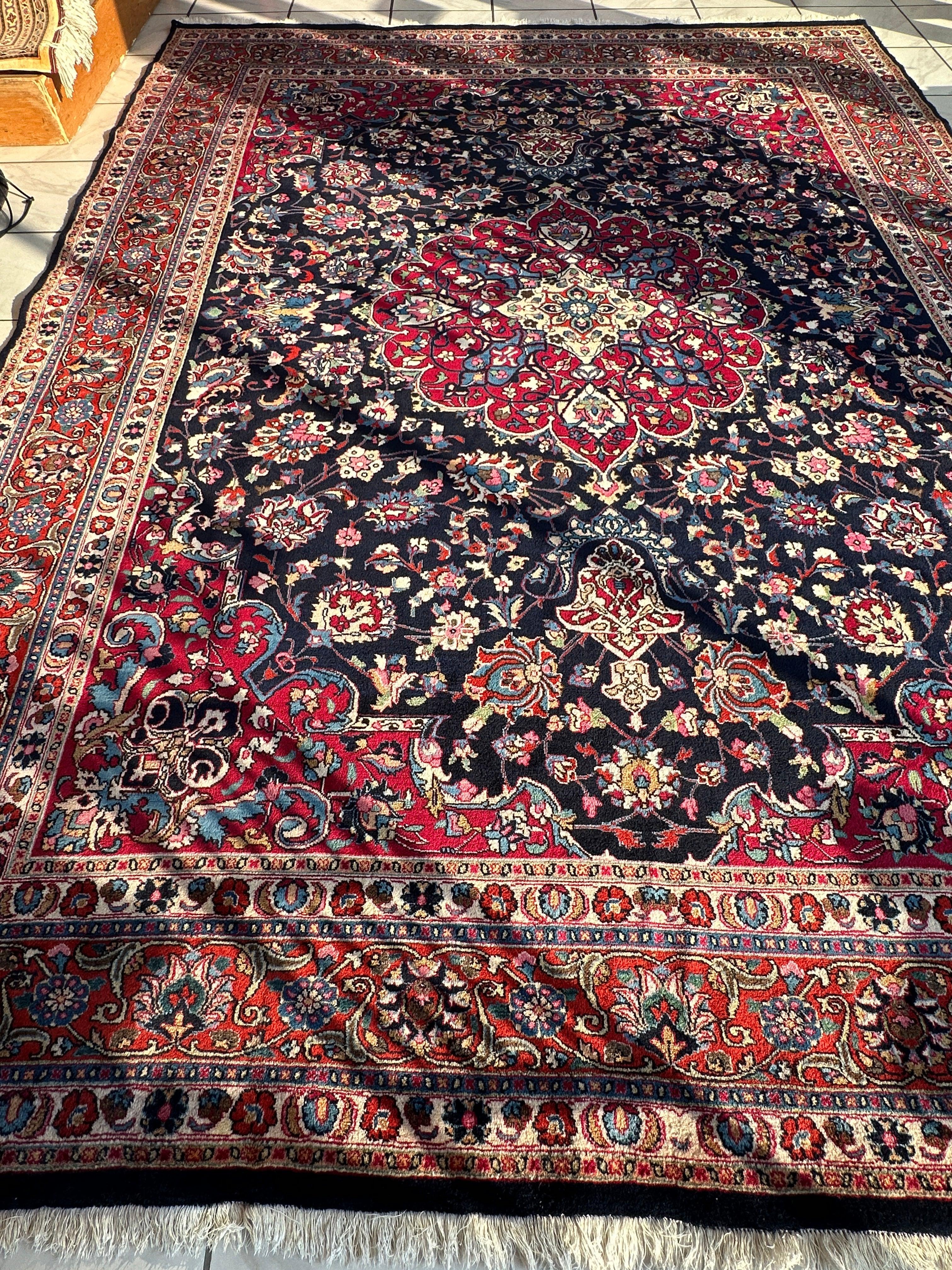 Persian Mashhad Hand Knotted Wool Area Rug 9’9” x 13’3” - Image 15
