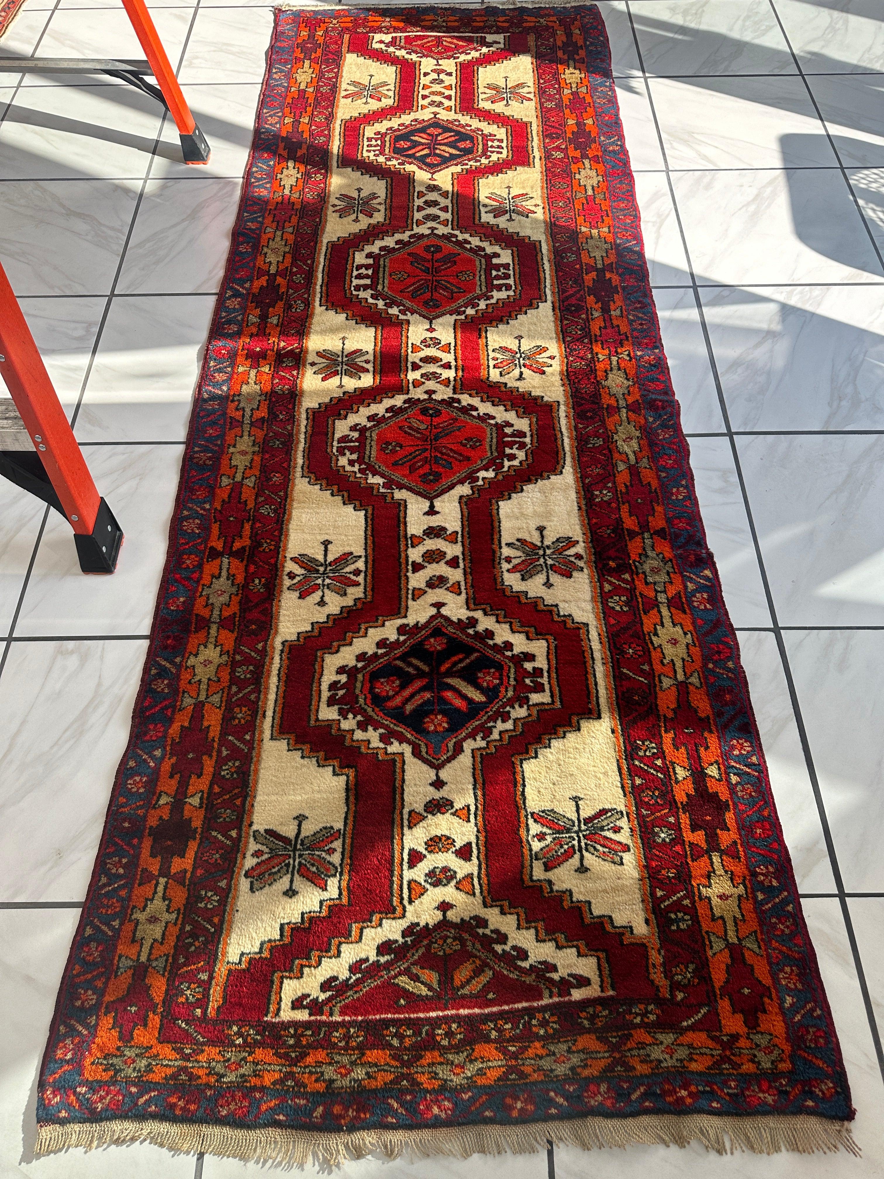 Persian Meshgi Wool Runner 3’6” x 9’10” - Image 2