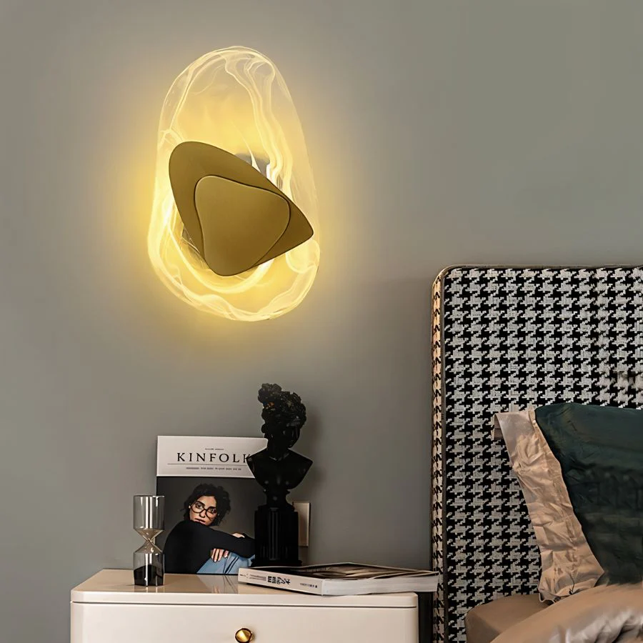 Petra Wall Lamp - Image 6