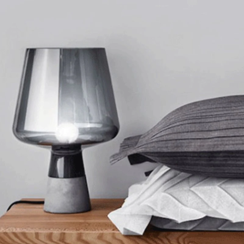 Petrus Table Lamp - Image 4