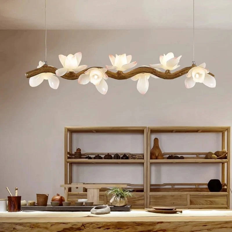 Phaestra Linear Light