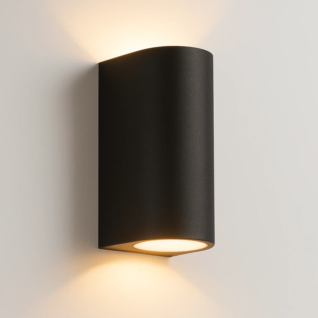 Prakash Outdoor Wall Lamp - Image 2
