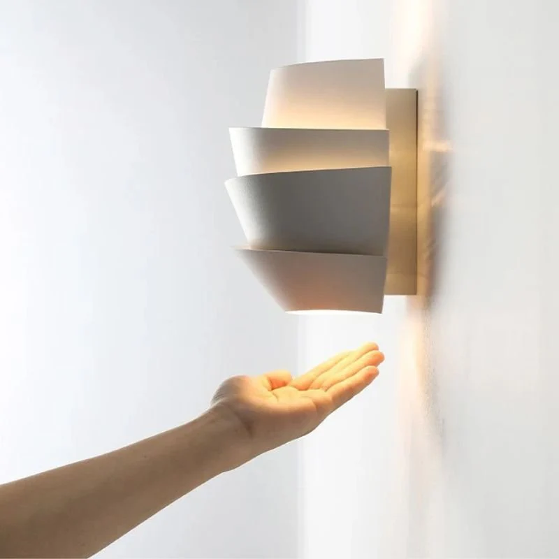 Rigno Wall Lamp - Image 8