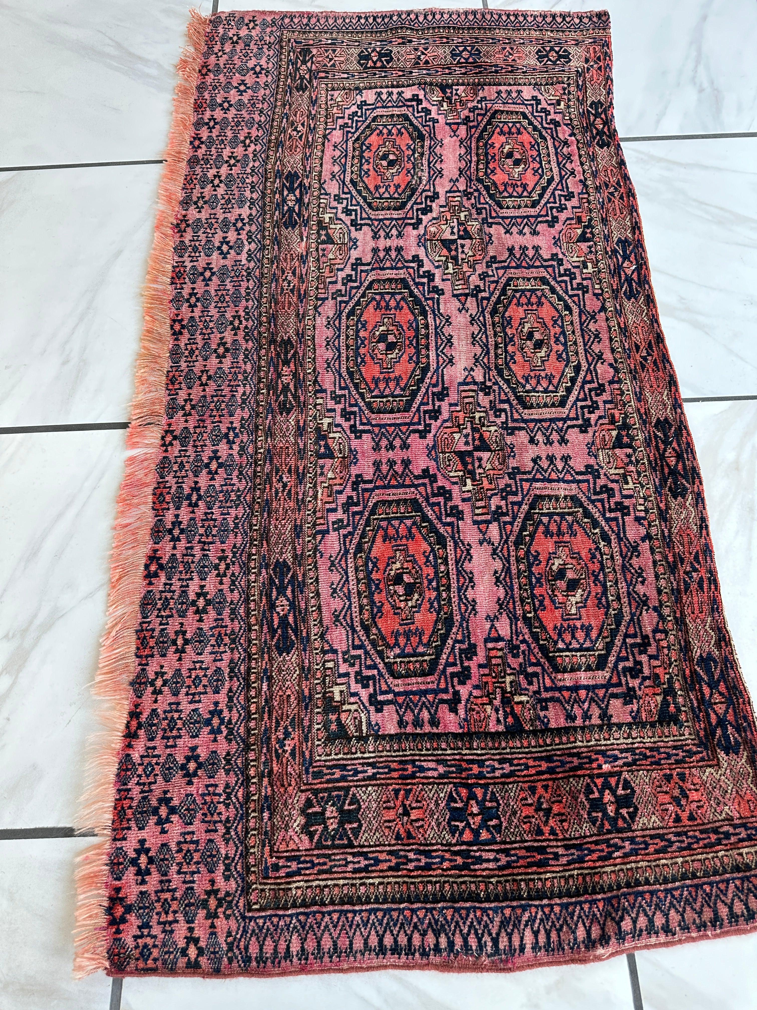 Saryk Turkmen Trapping Torba – 53″ x 25″ - Image 6