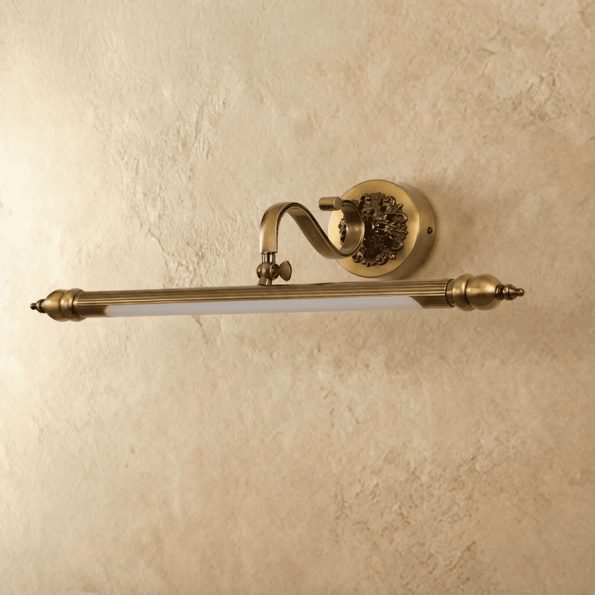 Solrix Wall Lamp