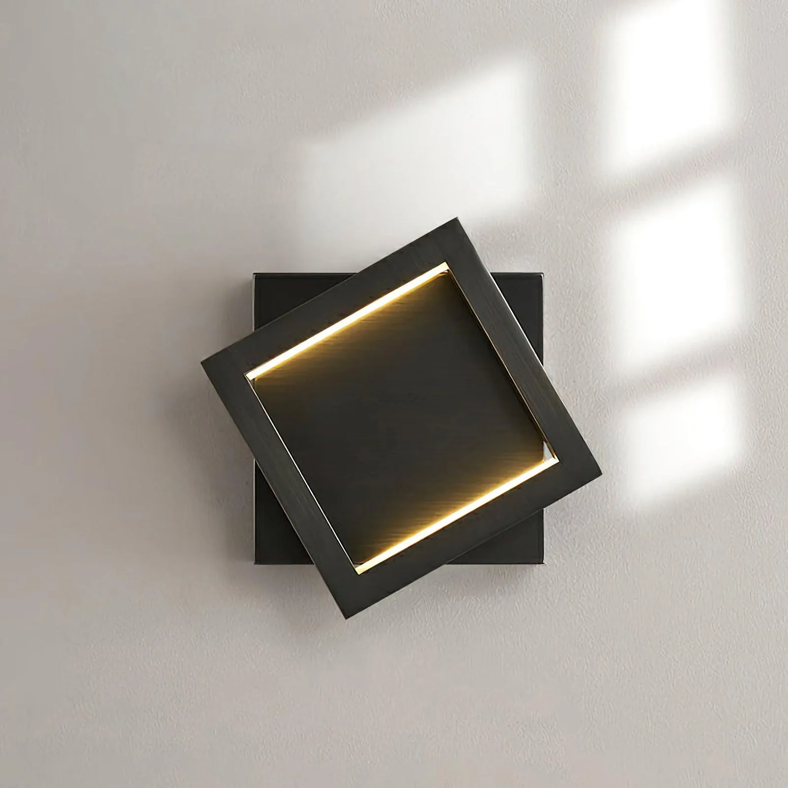 Square Wall Lamp - Image 3