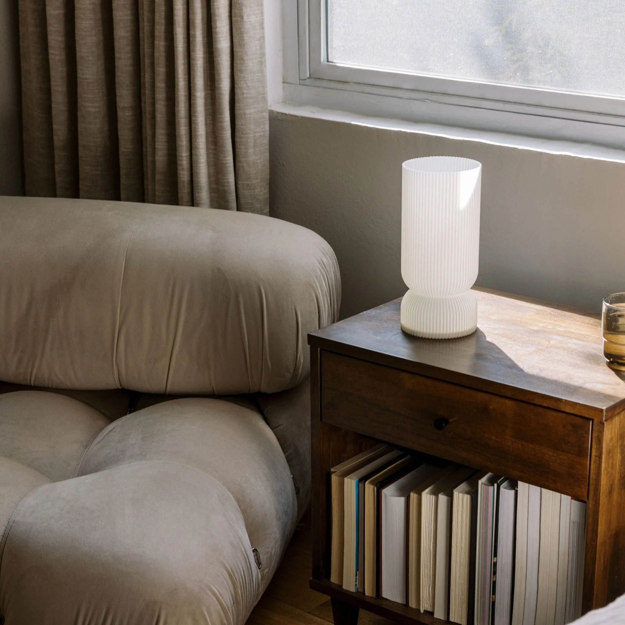 Stance Table Lamp - Image 9