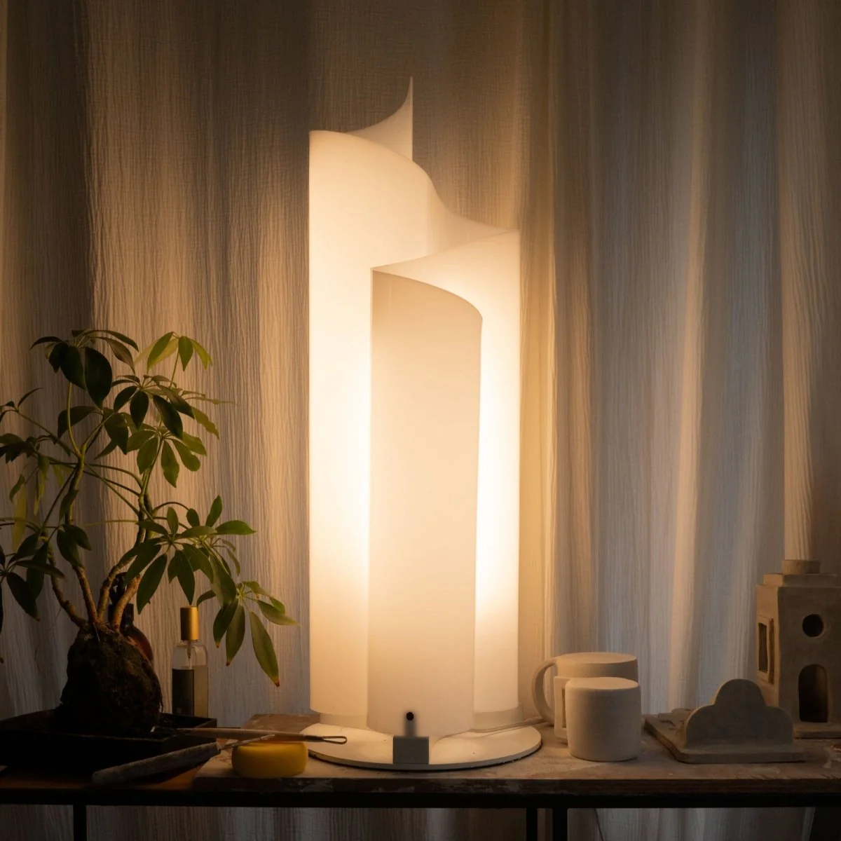 Stellora Table Lamp - Image 3