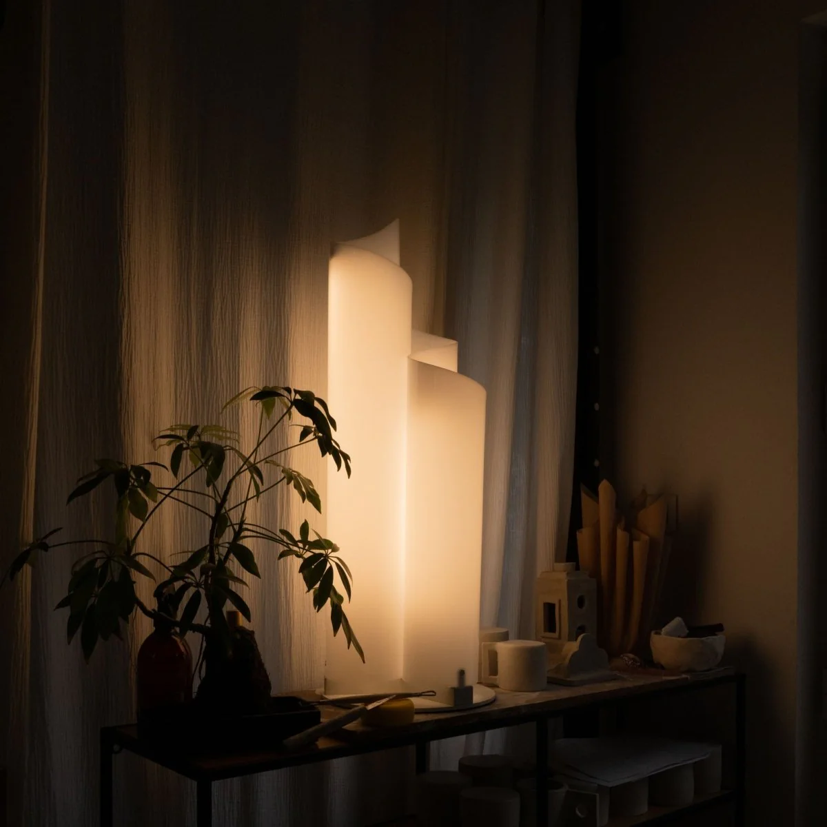 Stellora Table Lamp - Image 4