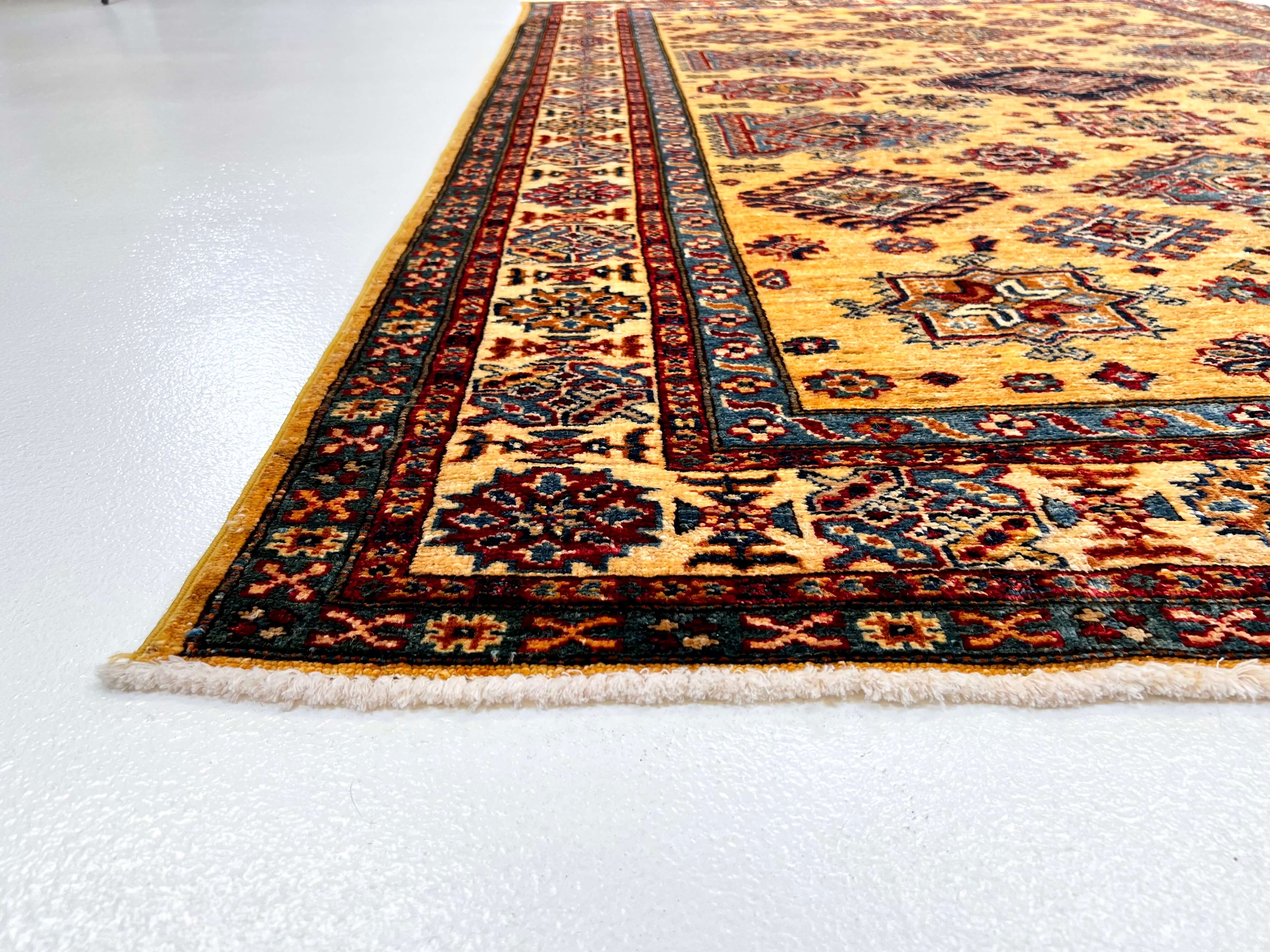 Super Kazak (5'08"x7'11") gold/ivory - Image 3