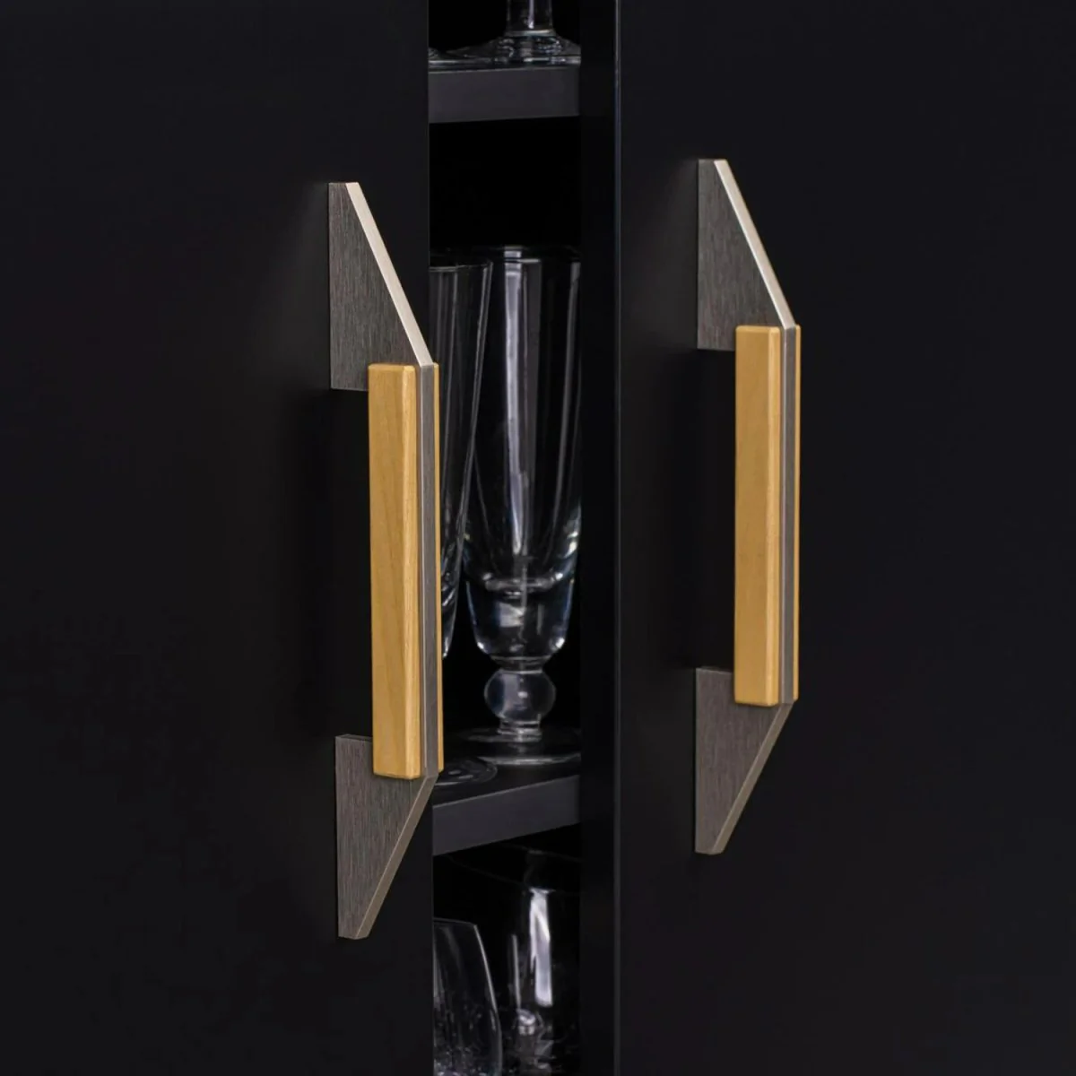Suzu Pull Bar - Image 5