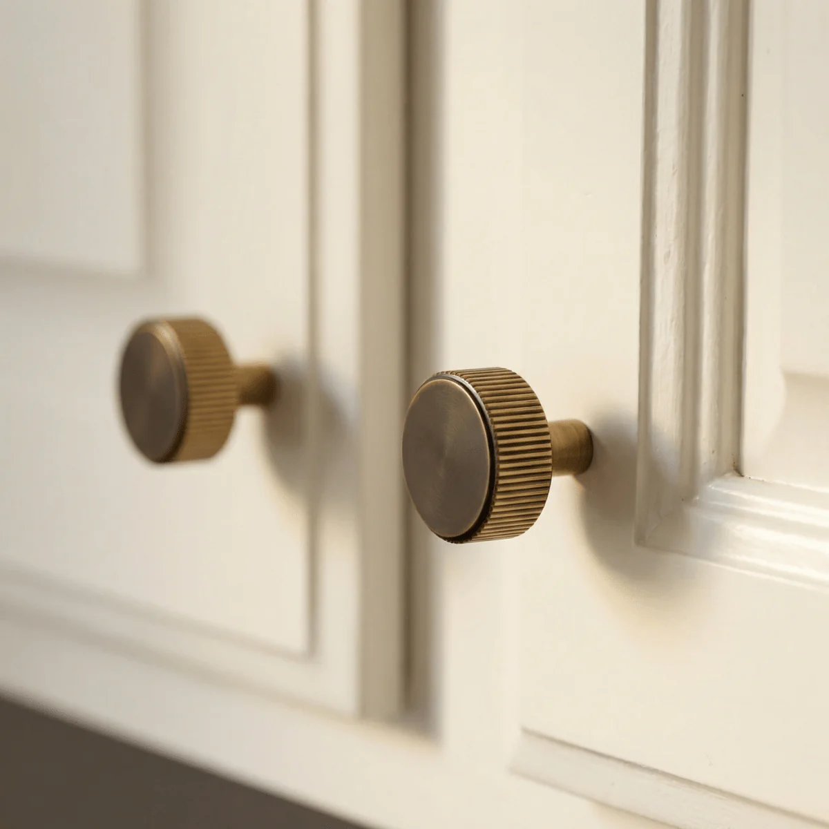 Tobias Knob And Pull Bar - Image 3