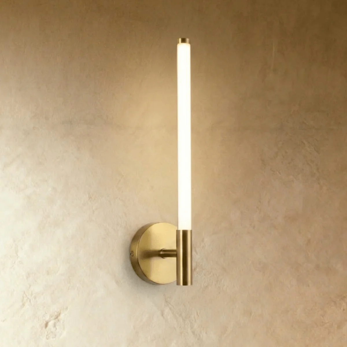 Valtie Wall Lamp - Image 3